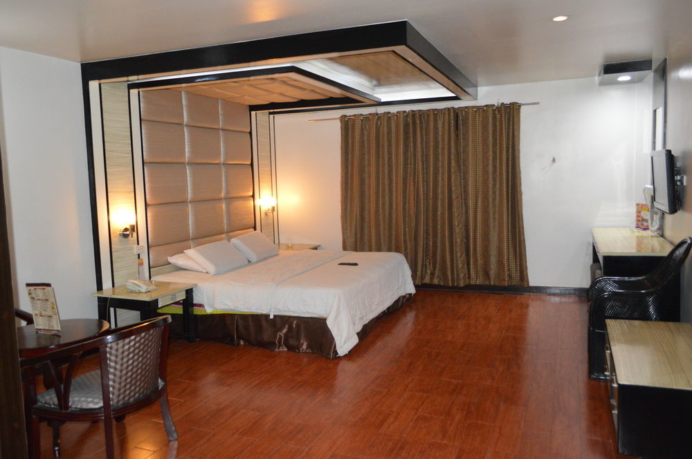 Hotel Sogo Malate Manila Esterno foto